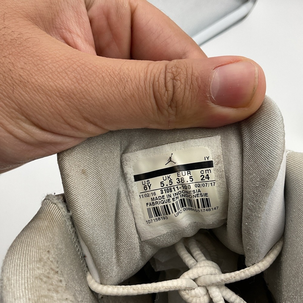 Size 6Y- Nike Air Jordan 13 XIII Retro‎ 'Pure Money' (310811-100) - Picture 8 of 8